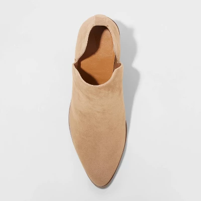 Women's Debbie Boots - Universal Thread™ Taupe 4 Women's Debbie Boots - Universal Thread™ Taupe - Image 2