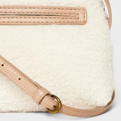 Addison Crossbody Bag - Universal Thread™ Beige 9 Addison Crossbody Bag - Universal Thread™ Beige -Universal Thread GUEST 5e4d4743 92af 46c1 a4fe 808e3ff742ac