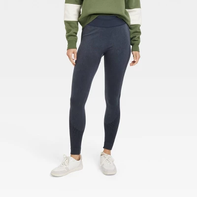 Women's High Waisted Ribbed Contrast Seamless Leggings - Universal Thread™ 5 Women's High Waisted Ribbed Contrast Seamless Leggings - Universal Thread™ - Image 3