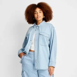 Women's Oversized Long Sleeve Collared Button-Down Denim Shirt - Universal Thread™ Light Wash -Universal Thread GUEST a3079d61 10a8 40a8 baf3 ade58bbffd30