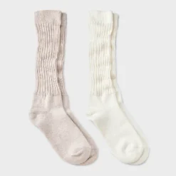 Women's Slouch 2pk Crew Socks - Universal Thread™ 4-10 -Universal Thread GUEST ce47b003 f9e9 4006 a61e 6b4d4ed1449d