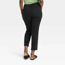 Women's High-Rise Slim Straight Jeans - Universal Thread™ Black 12 Women's High-Rise Slim Straight Jeans - Universal Thread™ Black -Universal Thread GUEST e52418e9 acc8 4f23 ad0e 44edb8d051ba